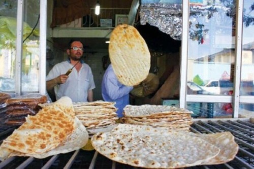 مخبر: قیمت نان نباید یک ریال تغییر کند