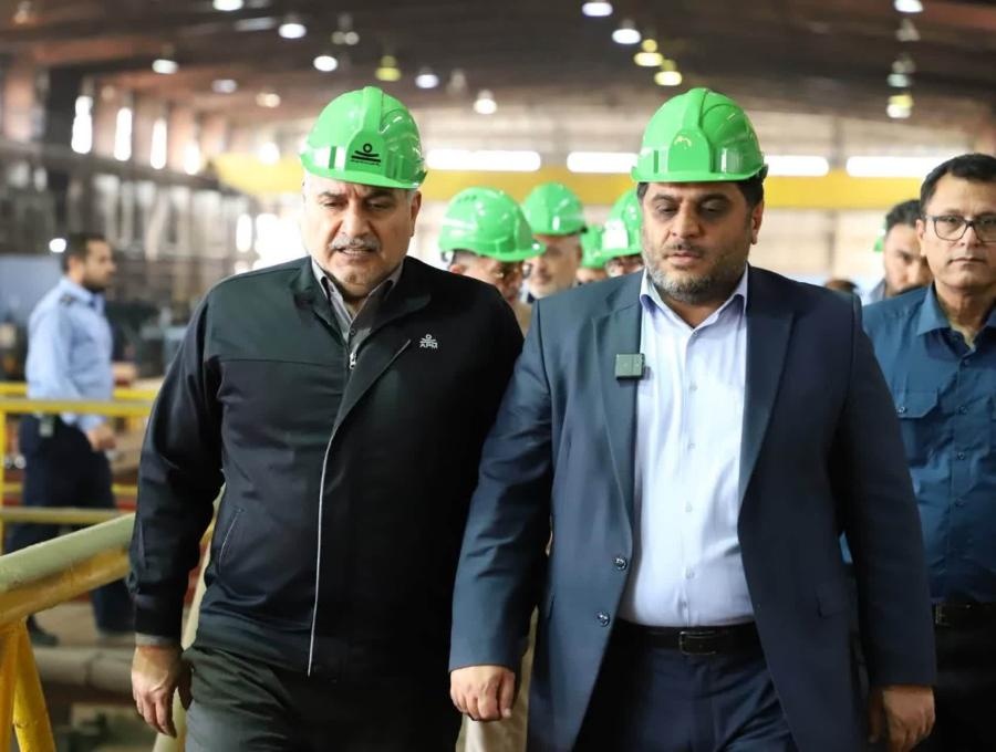 نوآوری و تعهد در لوله‌سازی اهواز / فرماندار از مدیرعامل و كارگران تقدیر كرد