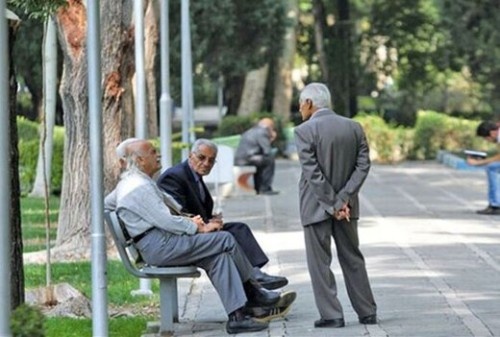واکنش‌ها به تعلل دولت در ابلاغ حقوق بازنشستگان